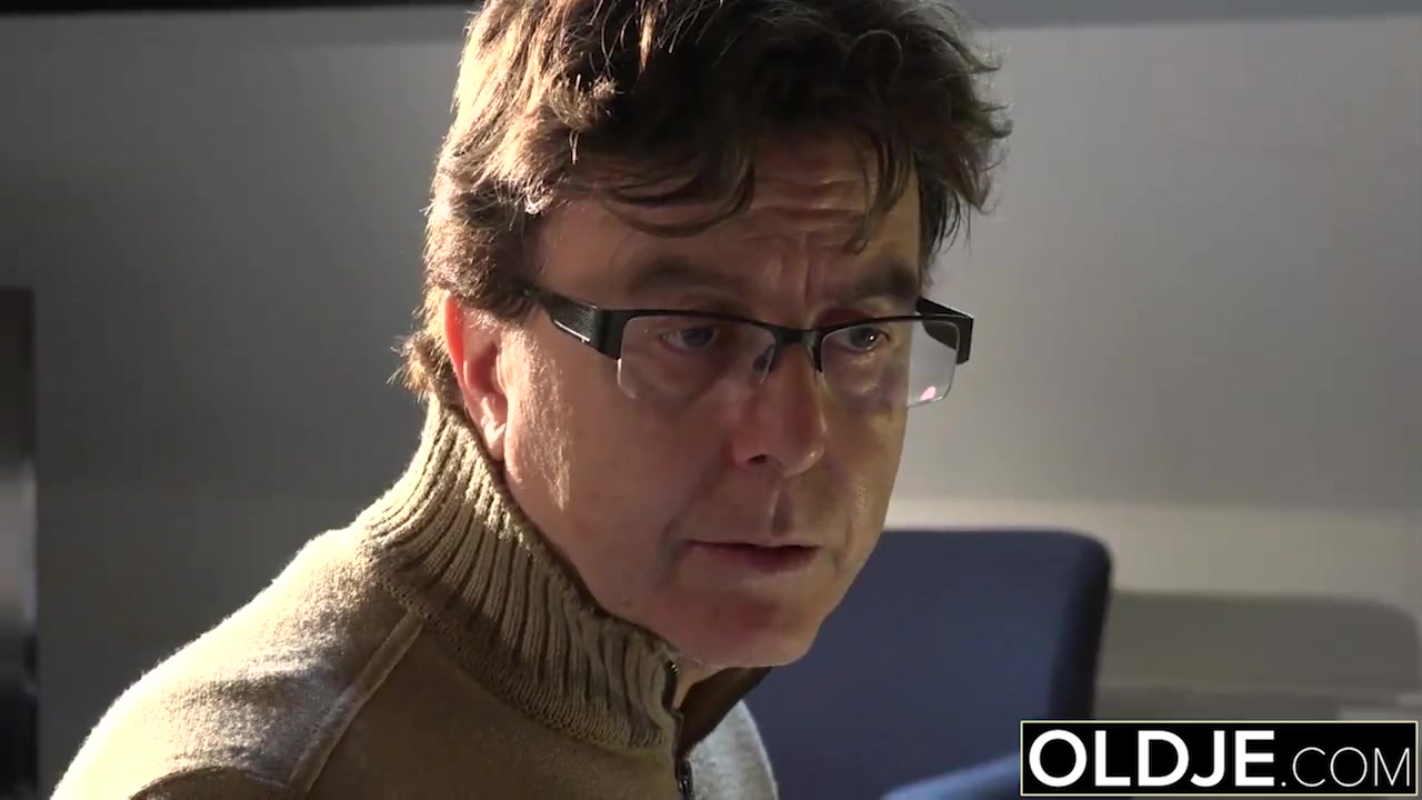 NEW OLD YOUNG Innocent Teen fucked in her mouth and pussy by old man