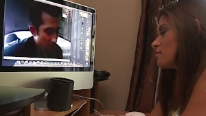 Horny pussies engage in a threeway