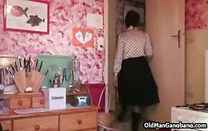 sex Mature widow gets double fucked