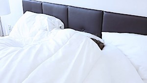 Quick morning fuck with her stepbrother