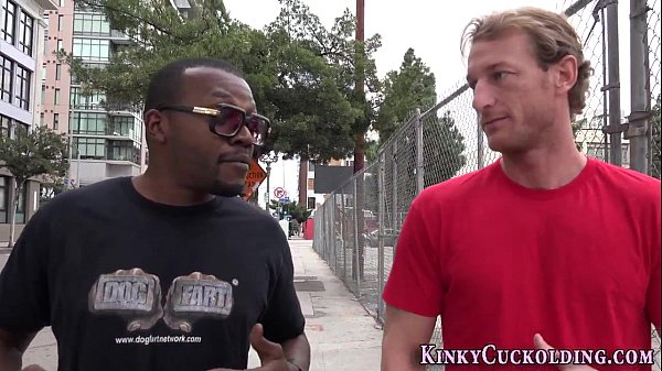 Teen gives interracial bj