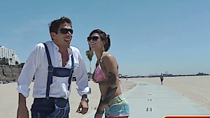 Tattooed bitch Bonnie Rotten on roller skates