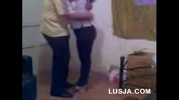 Aunty With Office Colleague Quick BJ to Her Date For Fuck