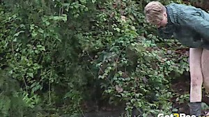 Public pissing babes