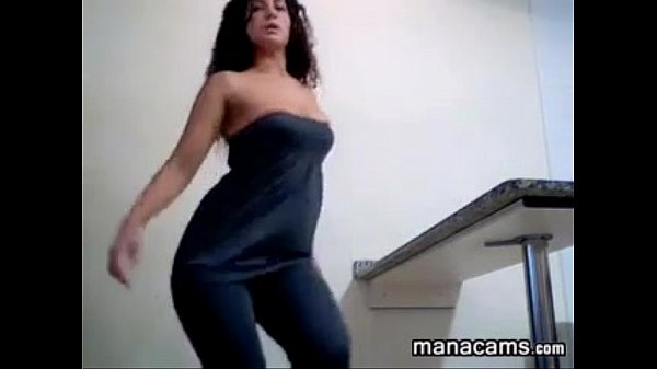 Brunette With A Great Looking Ass