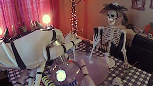 Daddy doesn't know he's fucking his stepdaughter