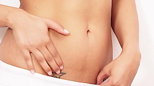 Classy Katie Oliver knows how to make her vag feel amazing