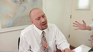 Making Siri's titties bounce