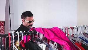 Mandy won't let her ass stay unappreciated