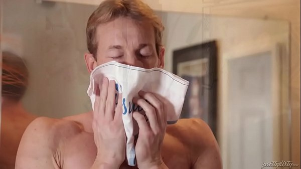 Darcie Dolce, Nicole Aniston (How To Fight Loneliness)