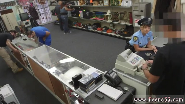 Евгения трахается на пикнике со своим другом оболтусом