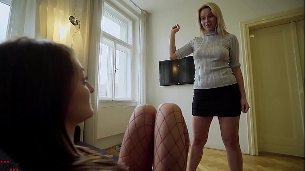 Lola Taylor - золотые дожди