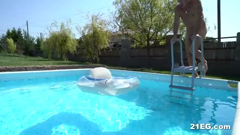 Втроем с Harmony Rose