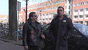 Bailey Blue и Dahlia Sky делают куни в интересных позвх