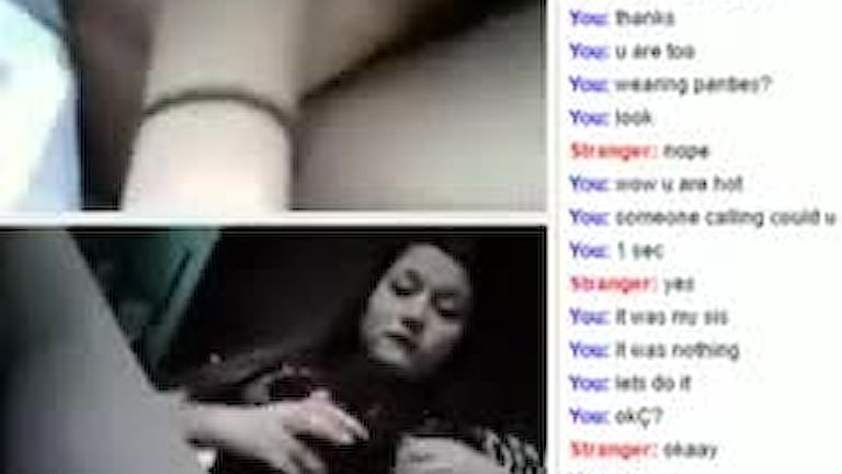 Секс на лужайке с длинноволосой