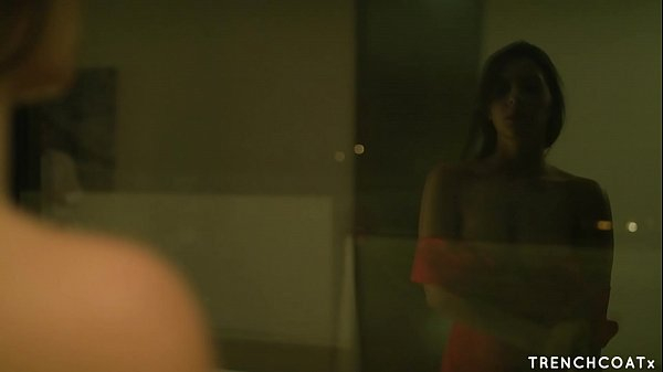 Cute blonde teen swaps cum with casting agent