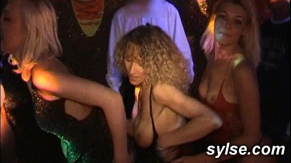 Hadjara & Mandi Dee - Massage Me Bitch