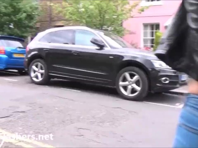 Училка возрасте и 2 черных шланга
