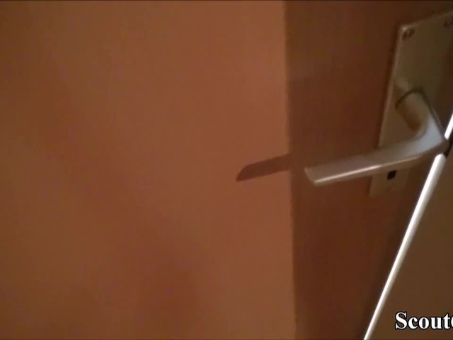 Выпить и поебаться все для нёё