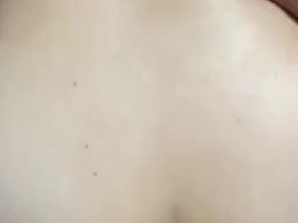 Дрочит ногами и дает в попу